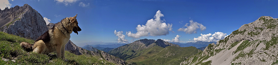 Vista da oltre il Passo di Corna Piana